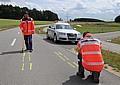 Ein Team der Audi Accident Resaerch Unit beim Einsatz an einer Unfallstelle. Foto: Auto-Reporter/Audi